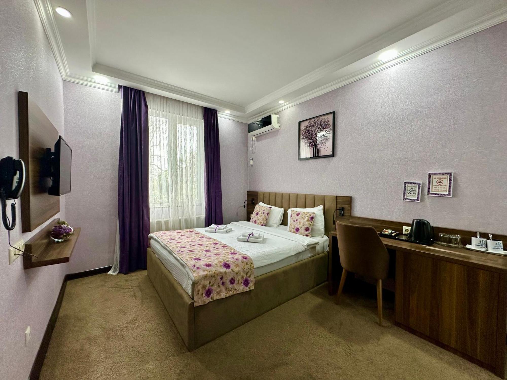 Hotel Park Batumi Exterior photo