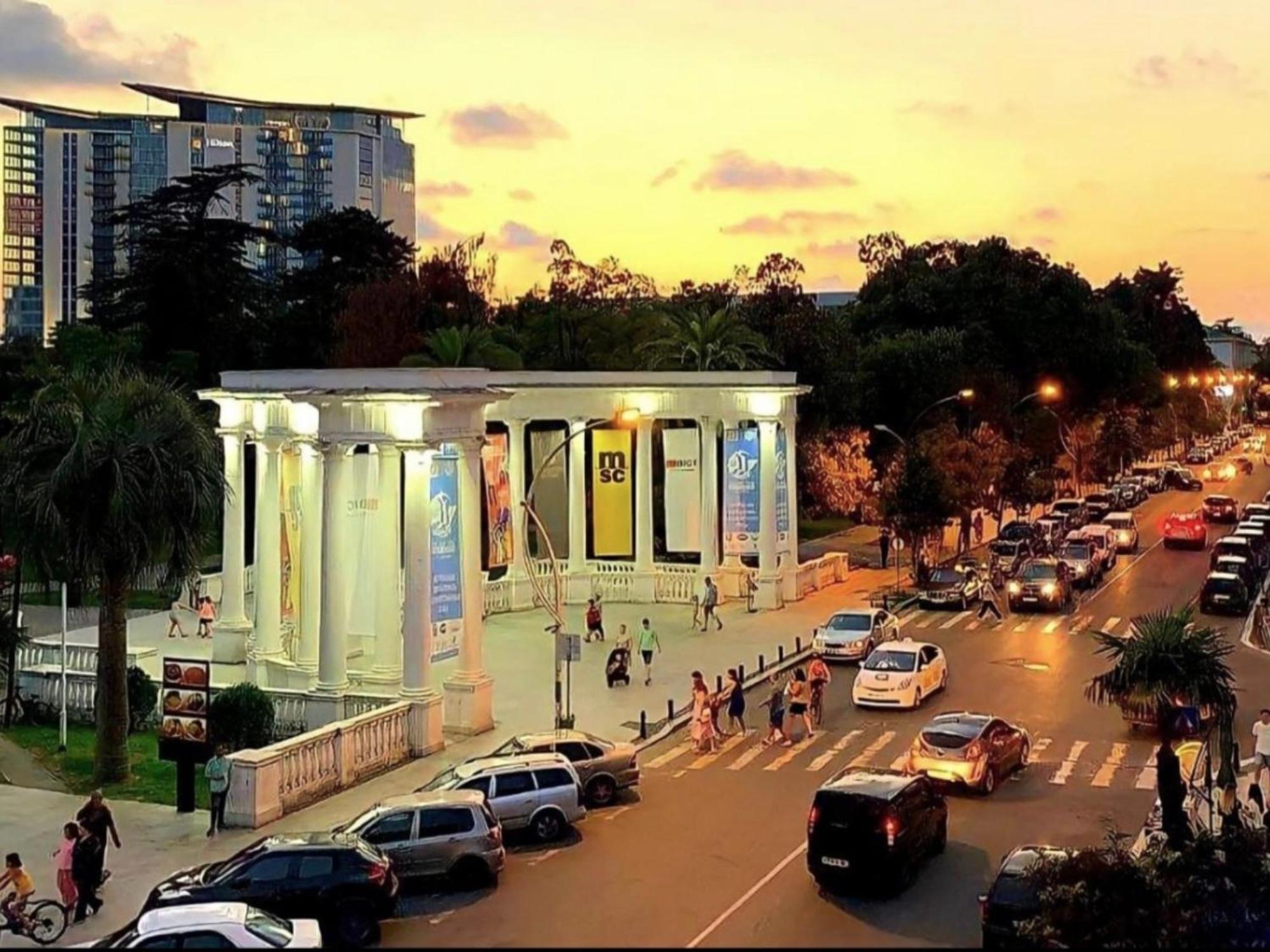 Hotel Park Batumi Exterior photo