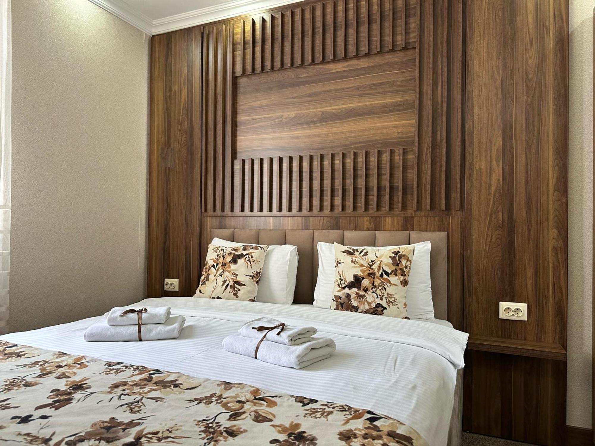 Hotel Park Batumi Exterior photo