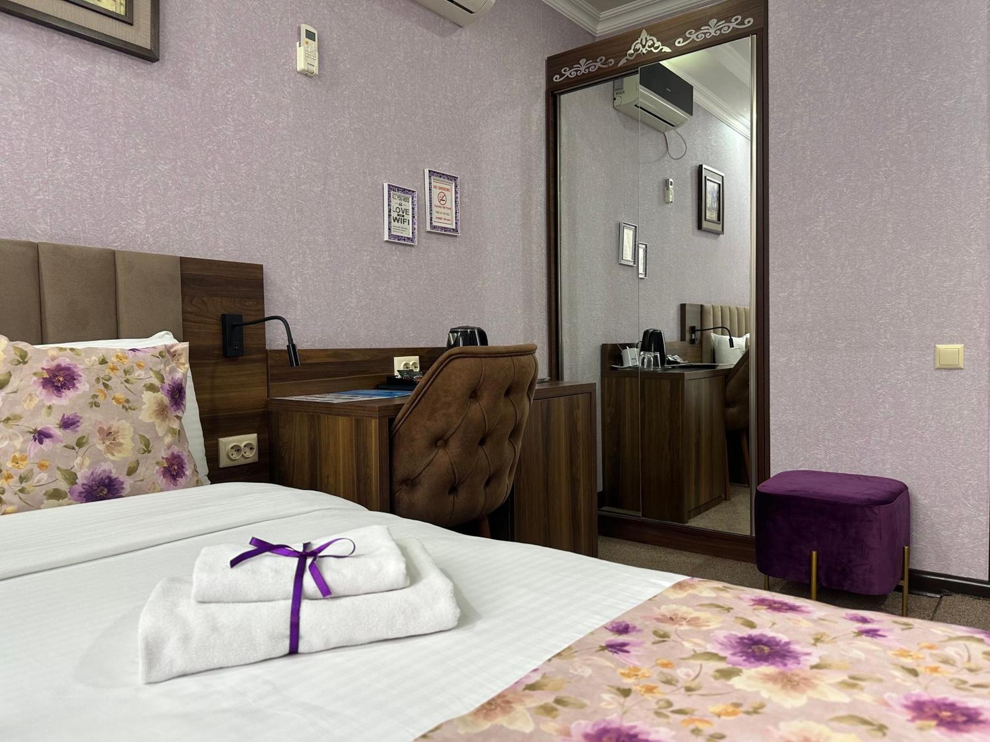 Hotel Park Batumi Exterior photo